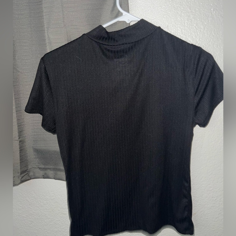 Basic black top - Picture 5 of 6